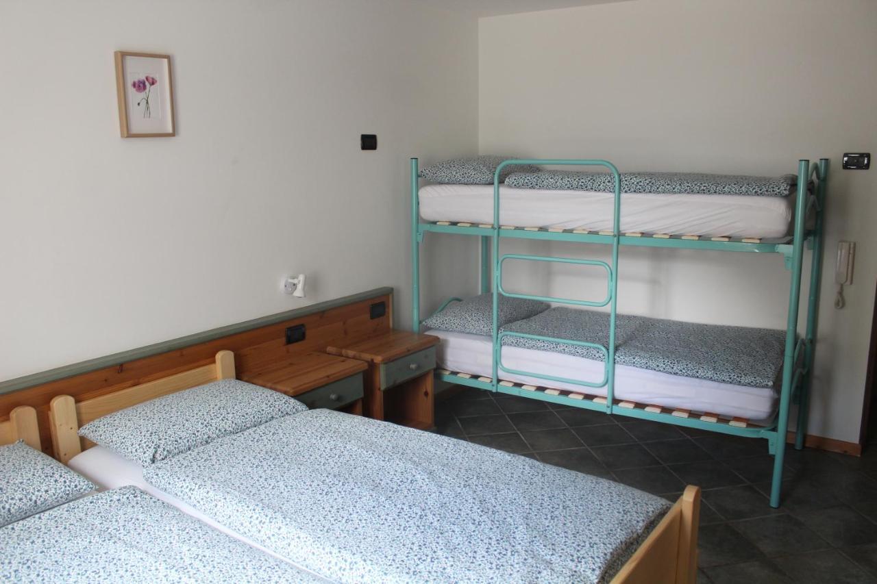 Agritur Volpaia Rooms And Apartments Vermiglio Eksteriør bilde
