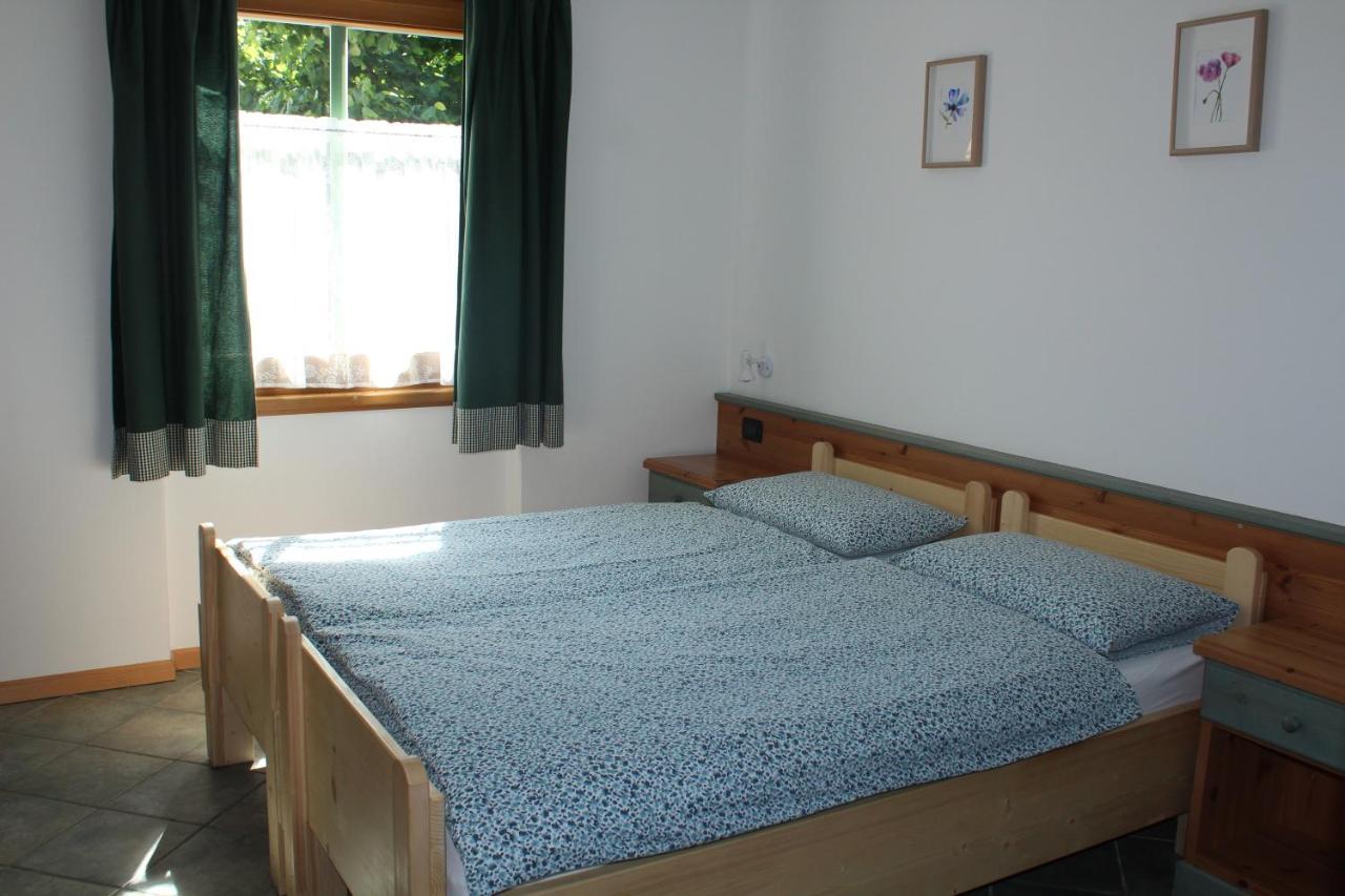 Agritur Volpaia Rooms And Apartments Vermiglio Eksteriør bilde